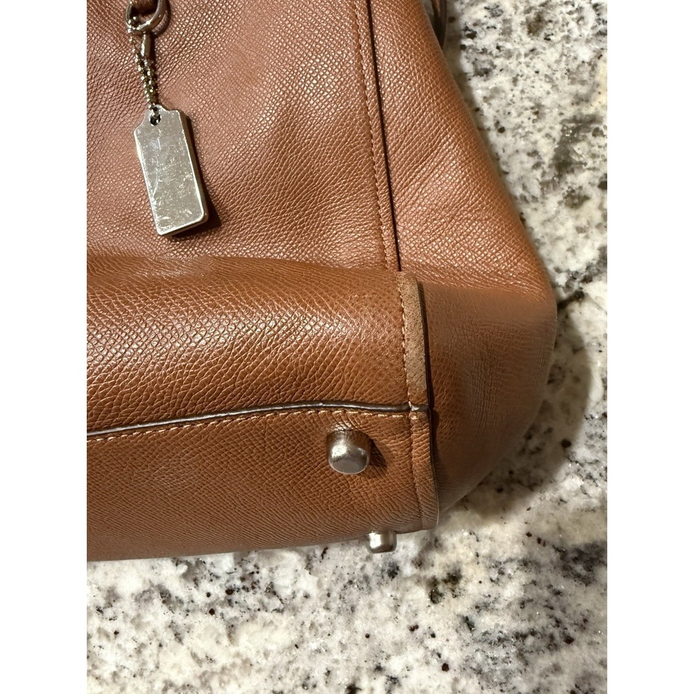 Coach Stanton Carryall in Crossgrain Leather Silver Saddle F37148 Tan Brown - Picture 15 of 16